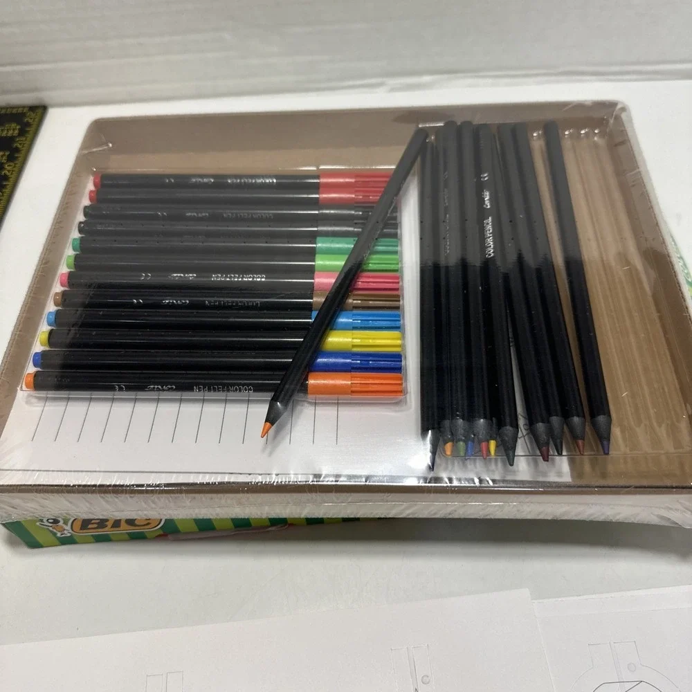 BIC Ornament Coloring Kit,‎ 44 Count,12 Pencils,12 Felt Pens,12 3D Ornaments +